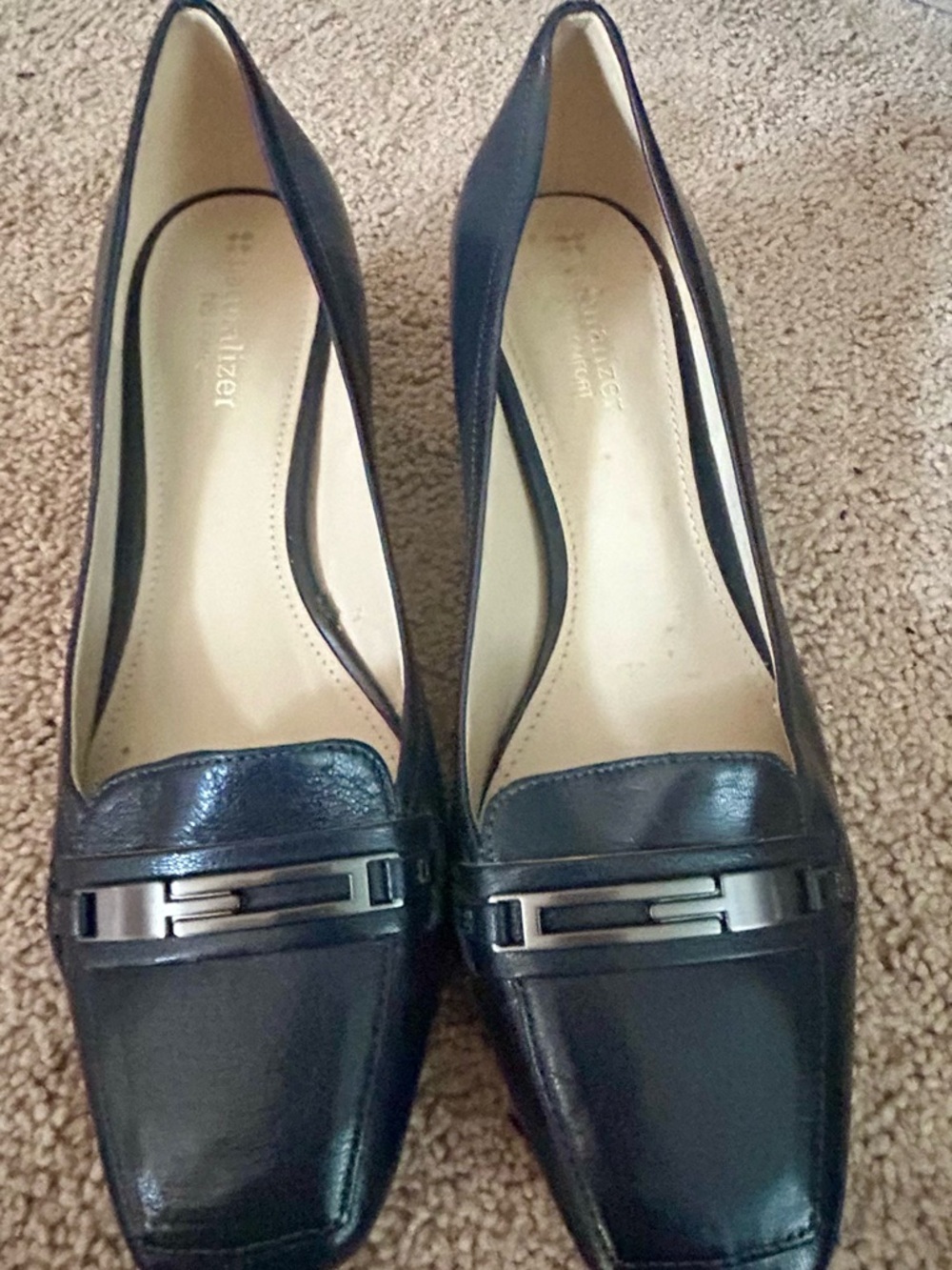 Naturalizer N5 Comfort Navy Heel; Size 8
